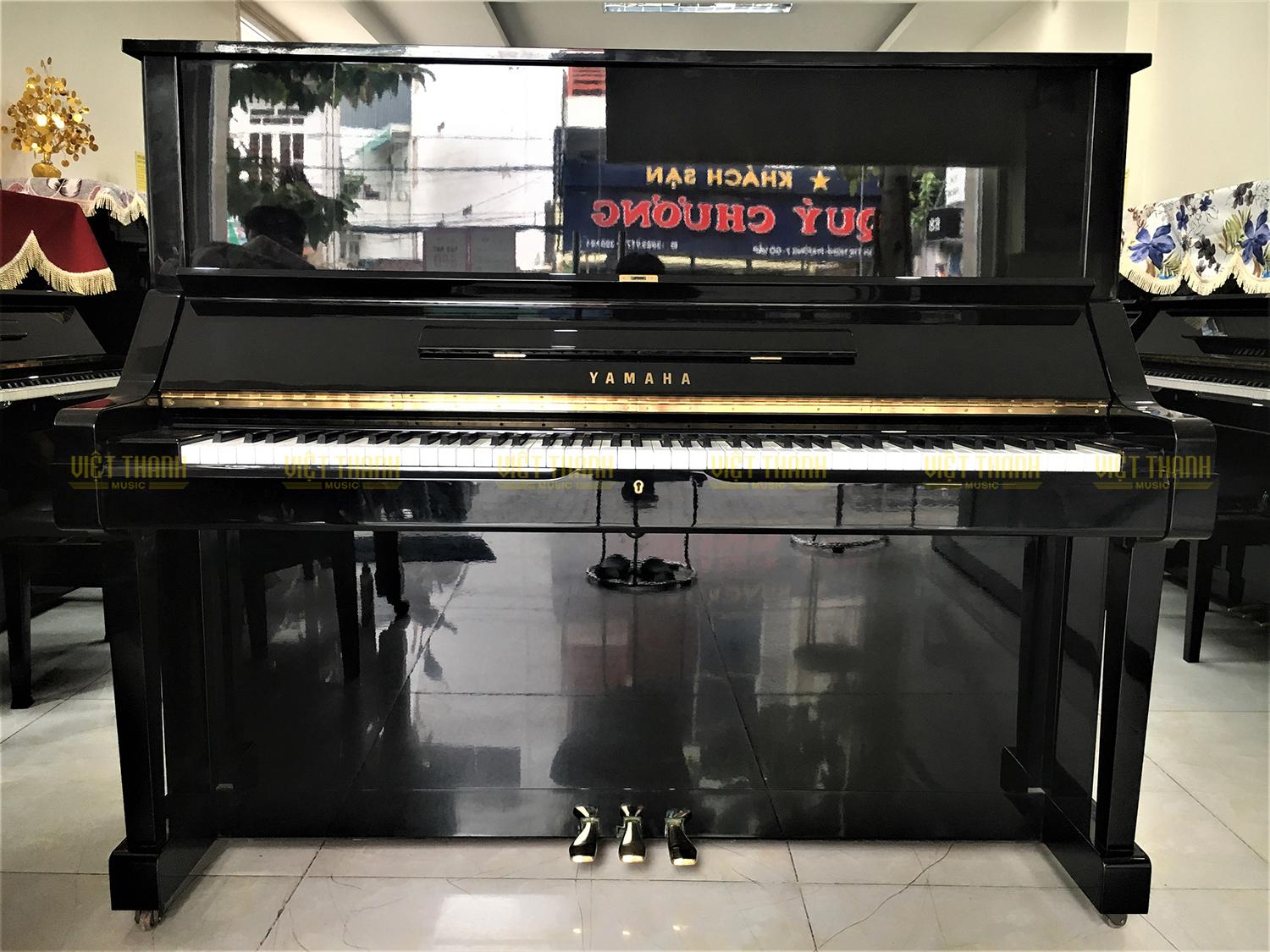 đàn piano Yamaha UX