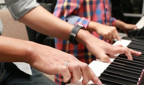 các bước cơ bản luyện ngón piano