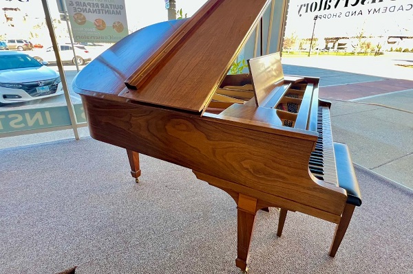 chất liệu của đàn piano Knabe