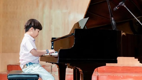 chuẩn bị trước khi dạy đàn piano cho trẻ em