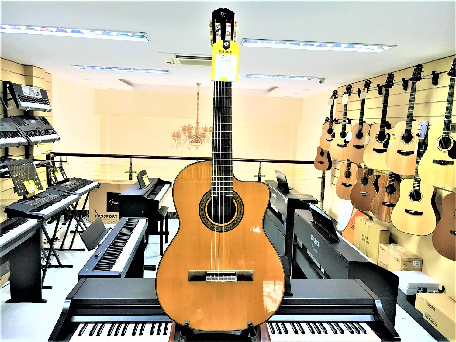 Đàn guitar Takamine GC5CE