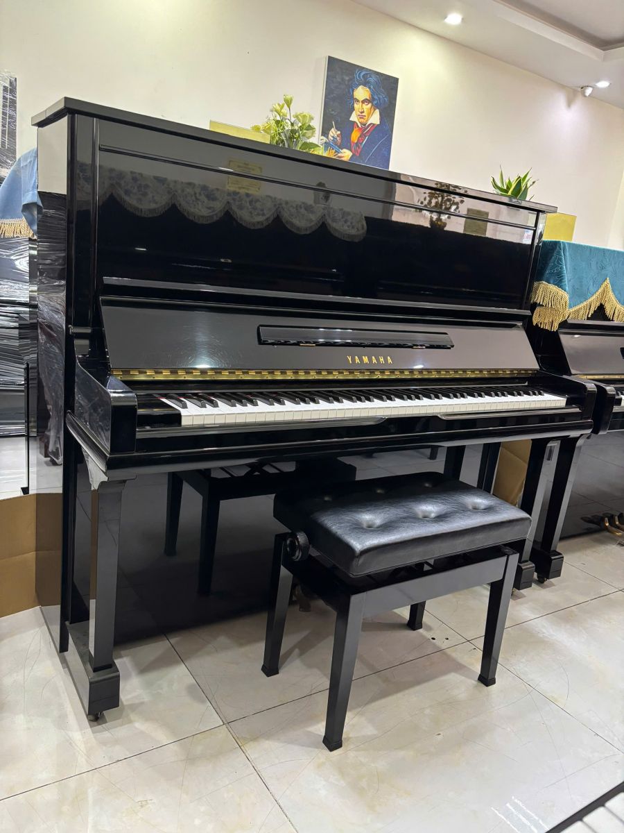 piano Yamaha U30A