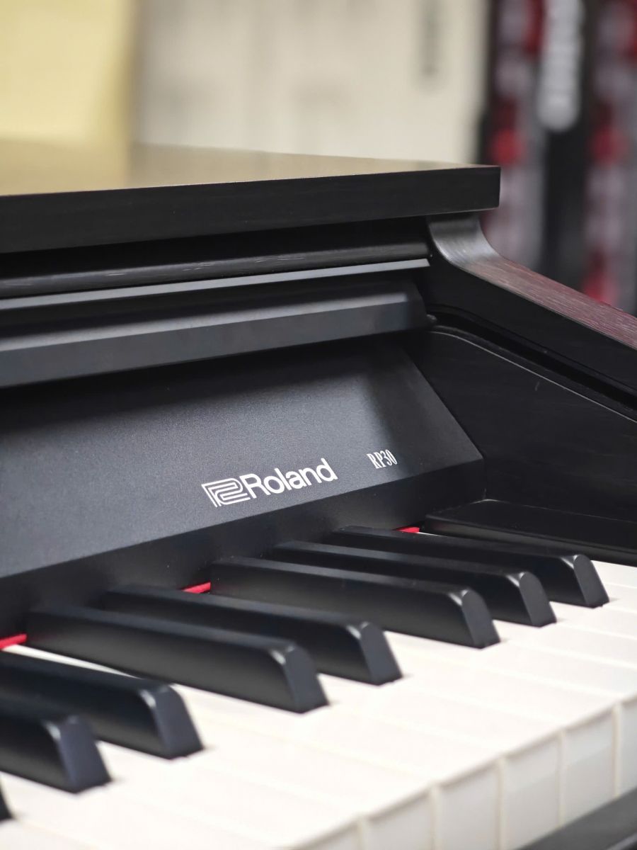piano dien roland rp30