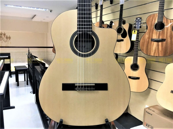 Cordoba C1M-CE