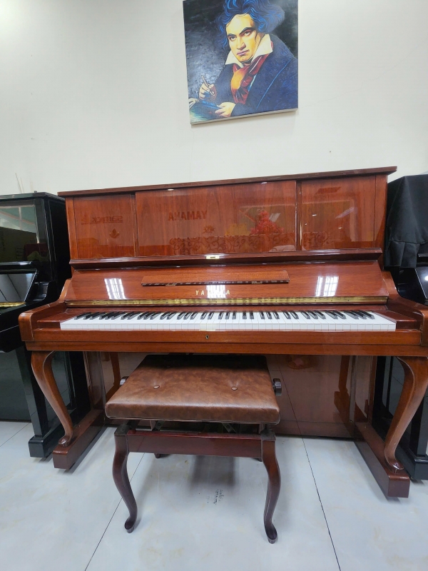 Đàn Piano Yamaha W106B