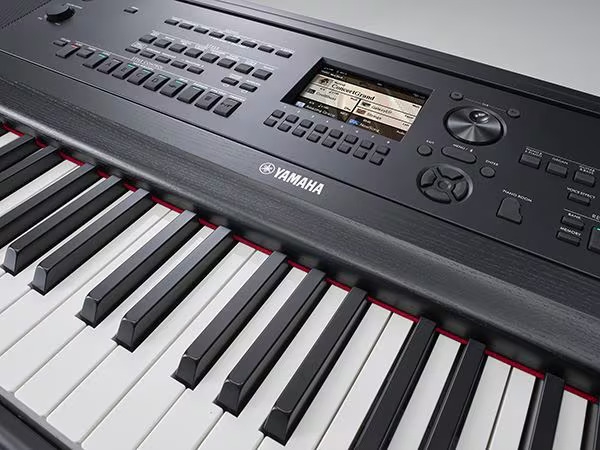 Đàn piano điện Yamaha DGX-670 màu đen