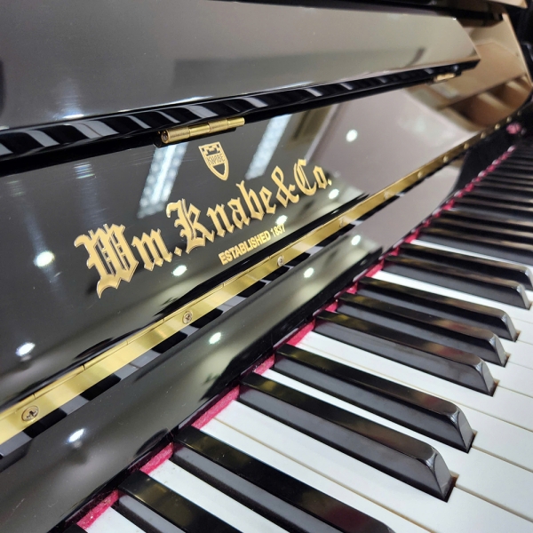 Đàn piano KNABE WMV-121MD Màu Đen