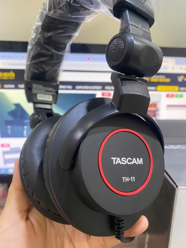 Tai nghe Tascam TH-11