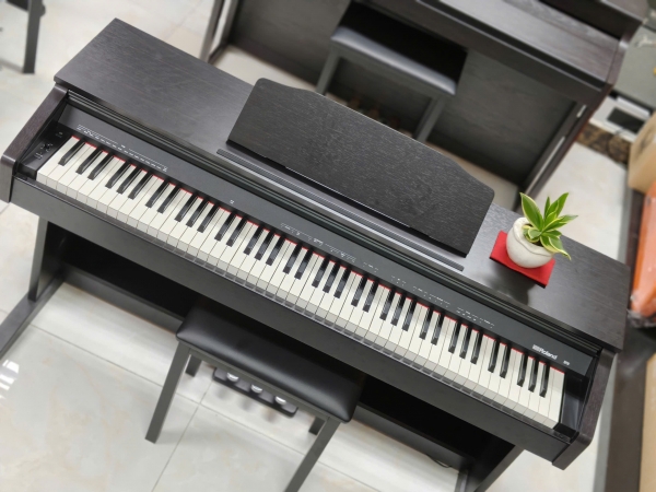 Đàn Piano Điện Roland RP-30