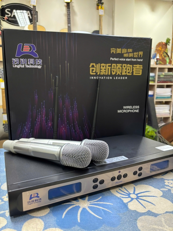 Micro không dây Lingrui ZF19