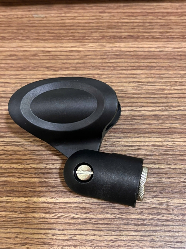Kẹp support microphone Soundking DE032