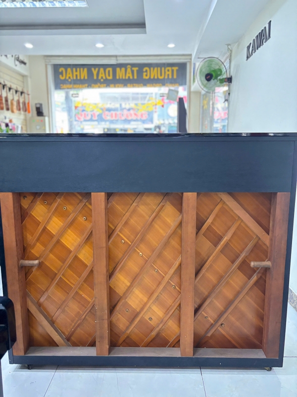 Đàn piano cơ YAMAHA U2H