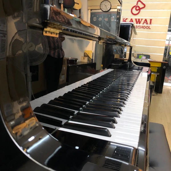Đàn Piano Kawai BL81
