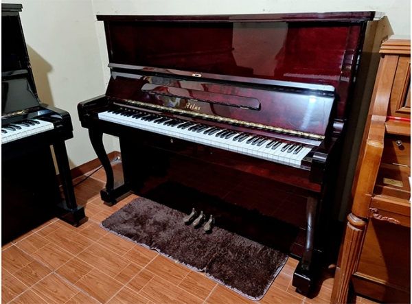 Piano Atlas A22H