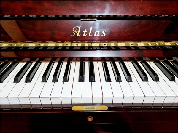 Piano Atlas A22H