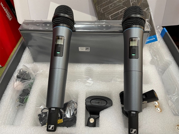 Micro Sennheiser XSW 1-825 Dual