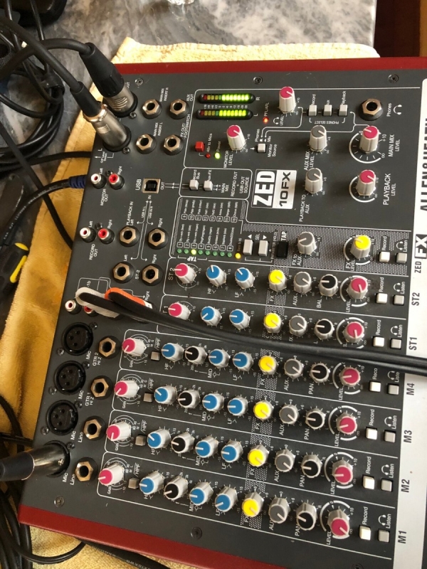 Mixer Allen&Heath ZED-10FX
