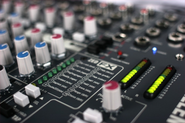 Mixer Allen&Heath ZED-12FX