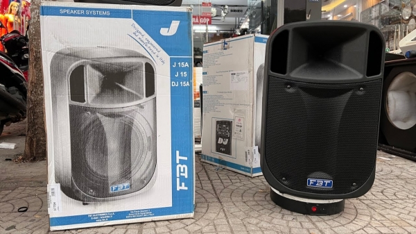Loa FBT J15A