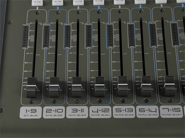 Mixer Studiomaster Digitrack 18