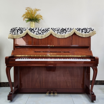  Đàn Piano Yamaha W106B