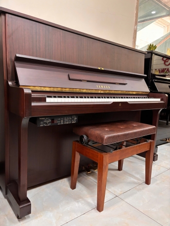  Piano Yamaha W120BS có tích hợp hệ thống Silent