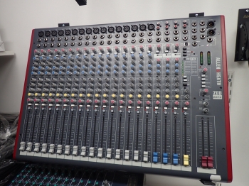 Mixer Allen&Heath ZED-22FX
